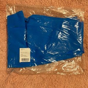 Lululemon Instill HR 25”. Size 2. Brand new, never opened. Poolside blue.